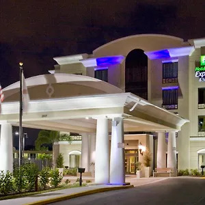 https://holiday-inn-express-hotel-suites-tampa-usf-busch-gardens.hotelstampa.org